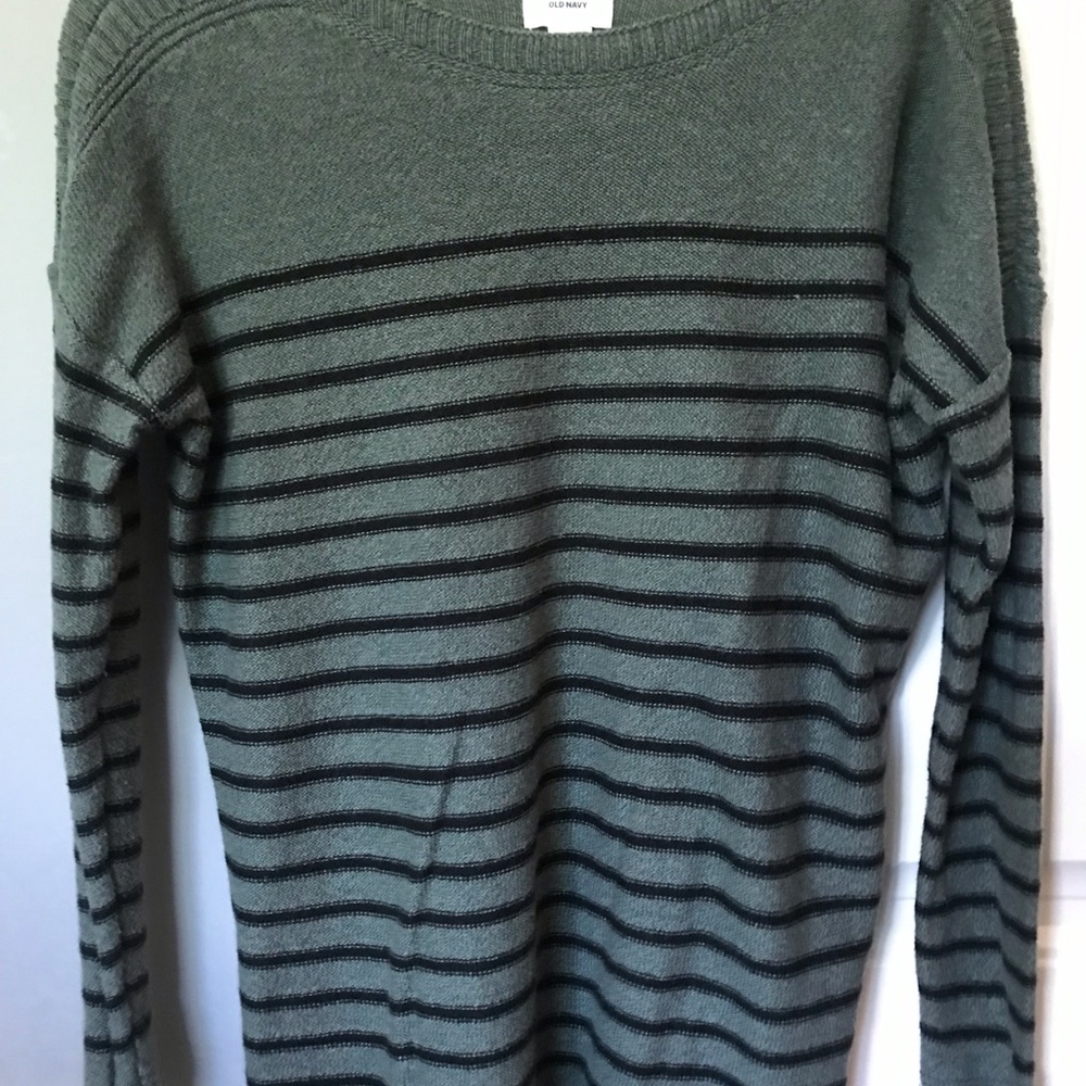 Old Navy sweater